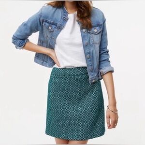 LOFT SIZE 4 SIZE ZIP GREEN AND BLACK SKIRT